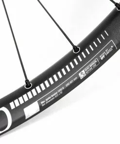 ROUE AVANT DT SWISS FR 560-350 20 X 110 27.5" -Pneus Soldes 2022 A21FWHDT560 27 2 2000