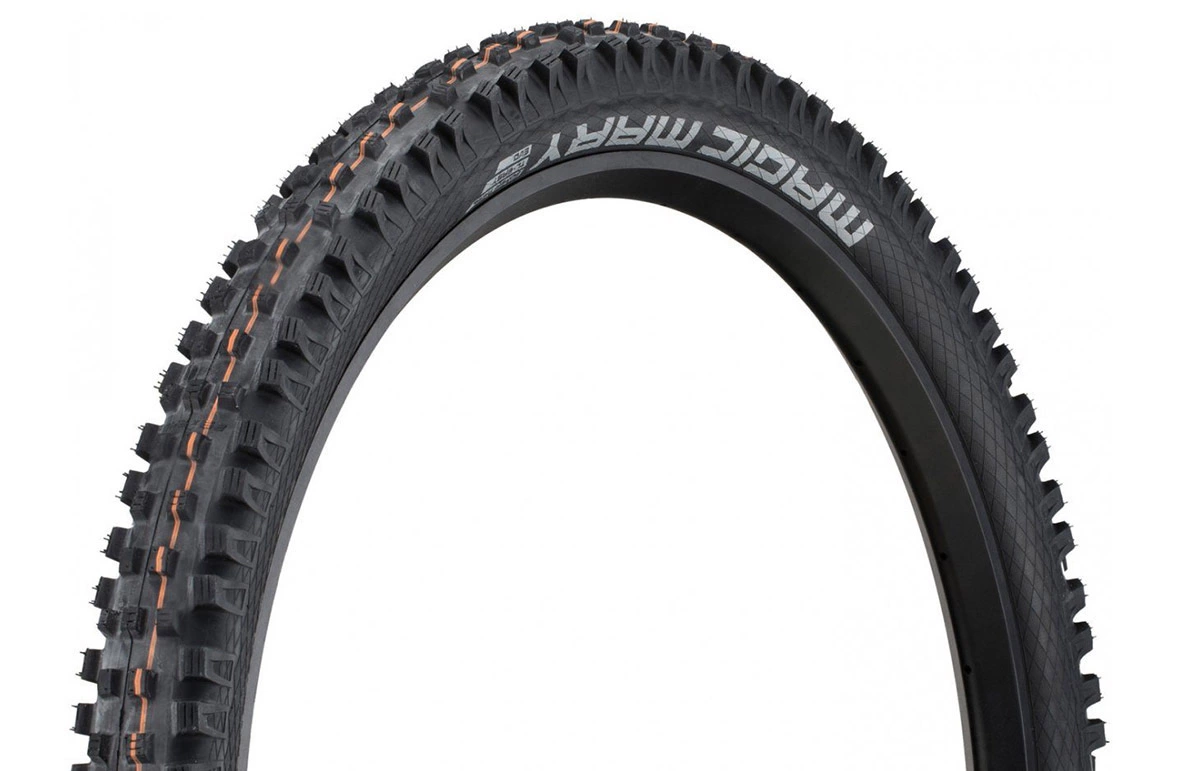 SCHWALBE MAGIC MARY 27.5 X 2.4 SUPER TRAIL ADDIX SOFT 3 SCHWALBE MAGIC MARY 27.5 X 2.4 SUPER TRAIL ADDIX SOFT